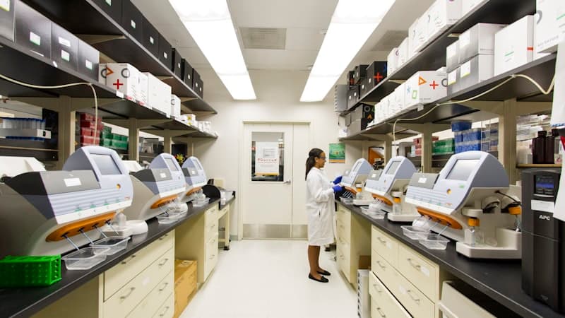 Diploma in Medical Laboratory Technology (DMLT) clinical lab diagnostics